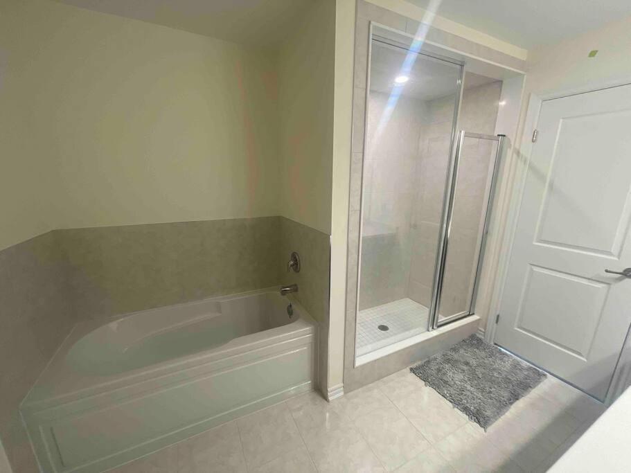 Treasure In Brant - 4 Bedroom Detached House Paris Exteriér fotografie